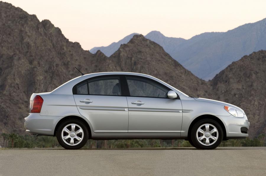  Hyundai Accent 2006 года  (фото 9 из 49)